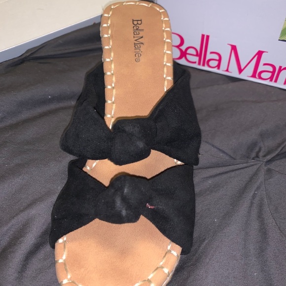 5/$25!!Bella Marie Black Wedges from Laurie Belles - Picture 5 of 7